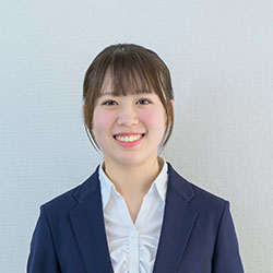 山下　愛実