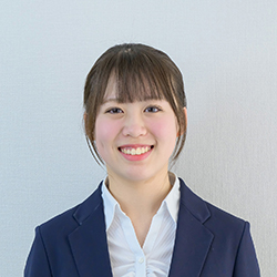 山下　愛実